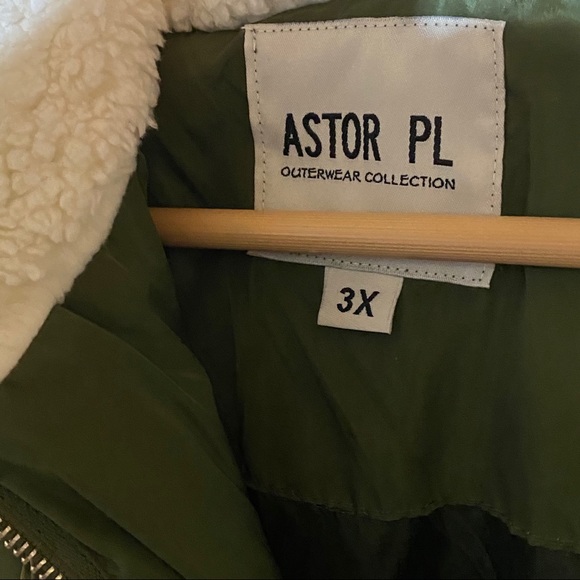 NWT Plus size 3X Olive. Military Green Puffer Coat Sherpa Hooded large p… - Picture 7 of 16
